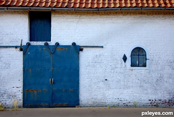 Rural garage door